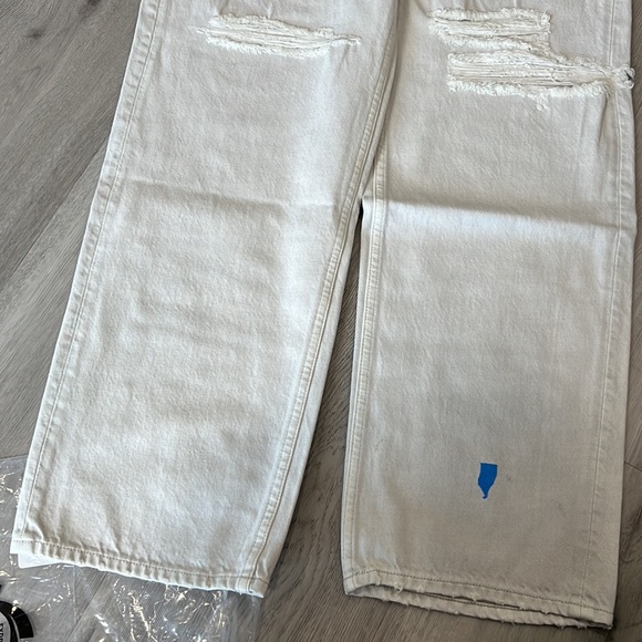 GRLFRND Bella Low Rise Boyfriend Jeans in White, Mojave Size 27 Retail $225 - Picture 4 of 11